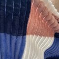 Порадовала себя уютным пледом от компании NeSaDen. Осталась довольна!