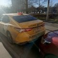 Таксист запер мое авто