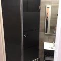 Дверь в душевую кабину