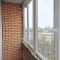 Сделали балкон и окна в доме