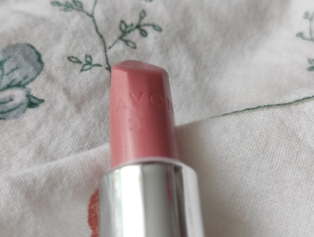 Губная помада Avon Ультра - Кремовая помада с приятным запахом, речь сегодня про ультра помаду от авон.