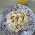 Приятный качественный твердый сыр.
